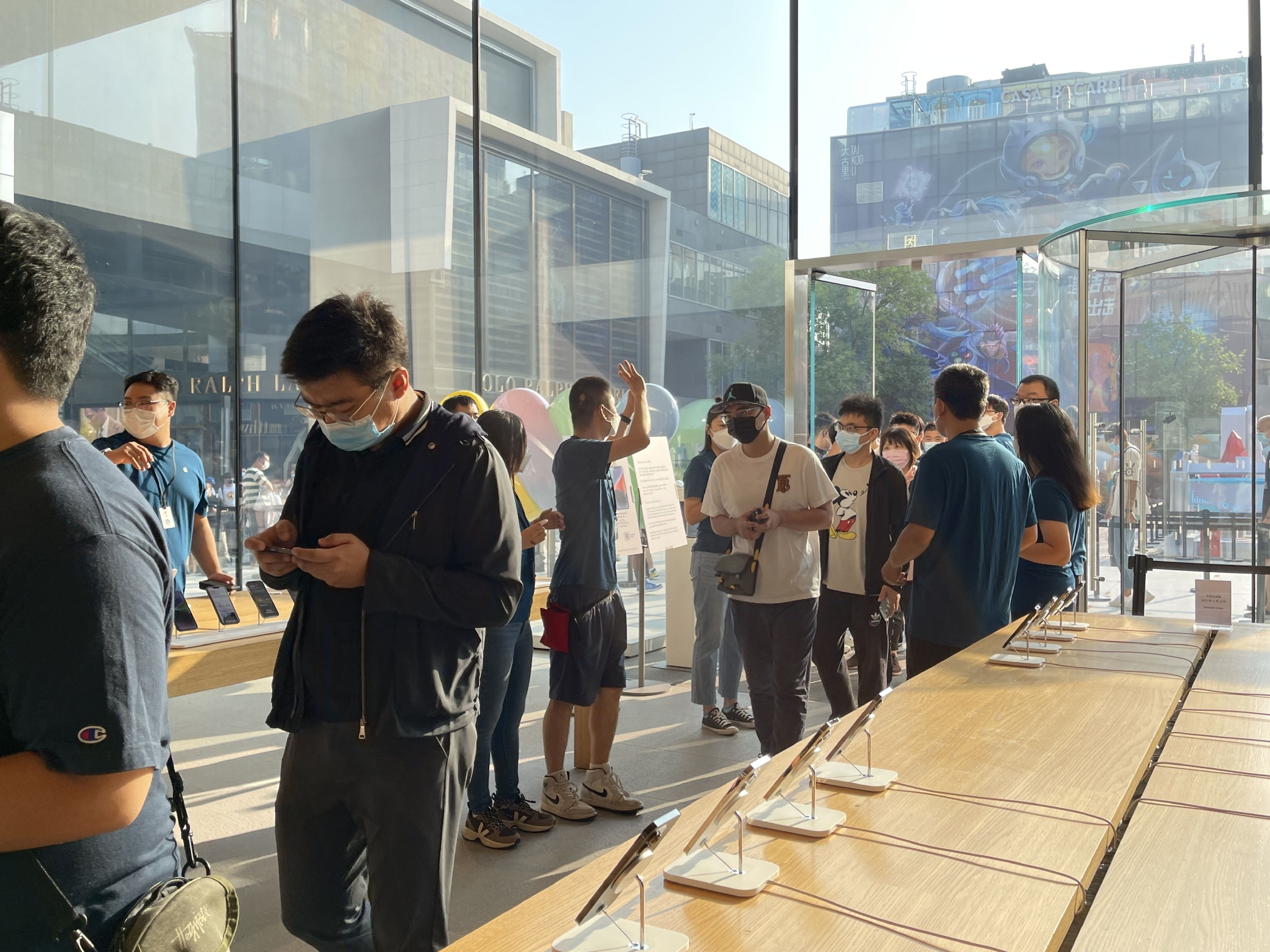 关于上海有苹果店吗最近新闻的信息